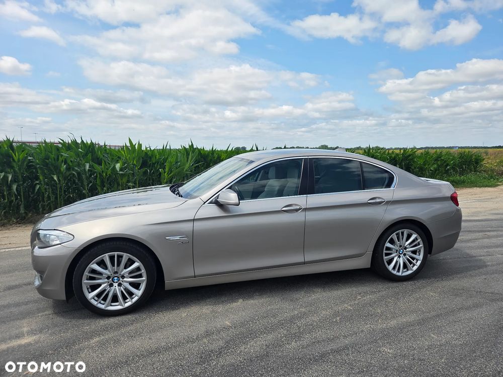 BMW Seria 5 535d xDrive - 4