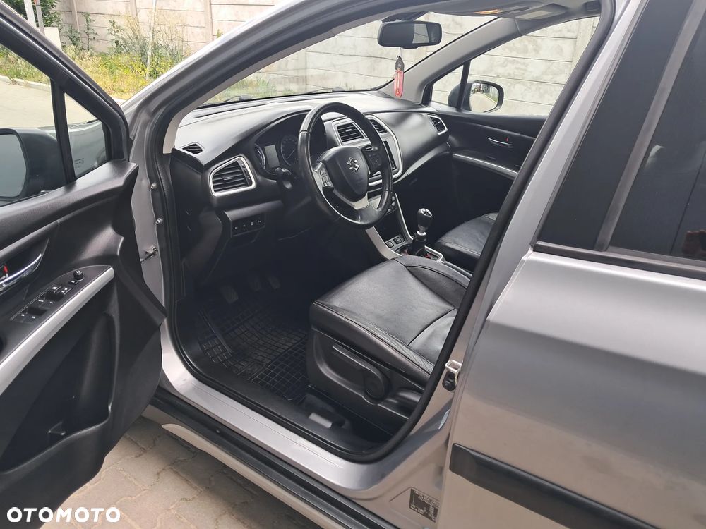 Suzuki SX4 S-Cross 1.6 DDiS Comfort - 35