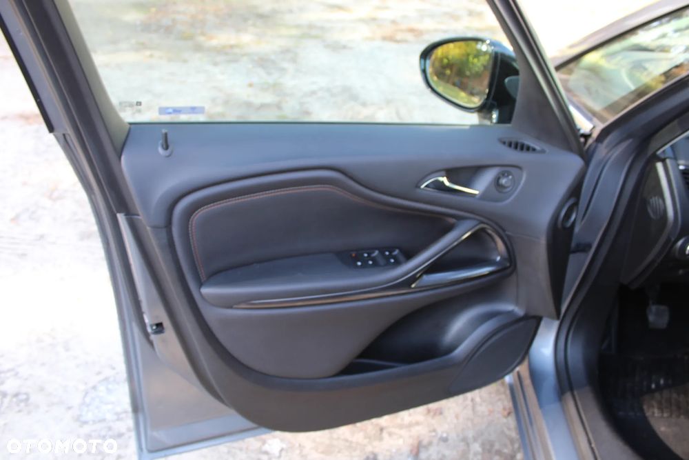 Opel Zafira - 15