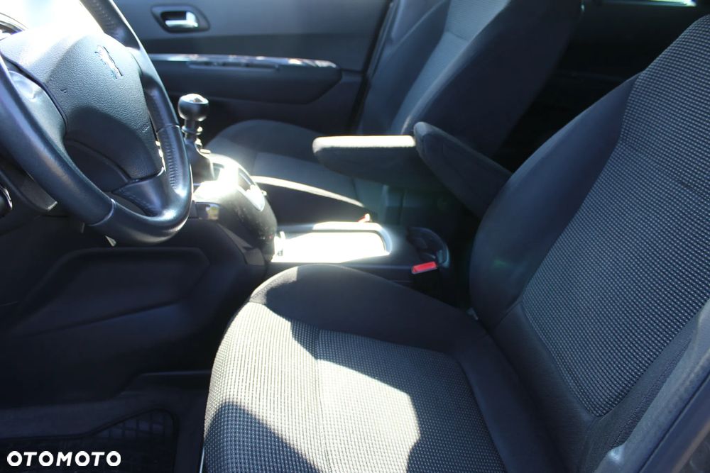 Peugeot 5008 HDI FAP 110 Premium - 13