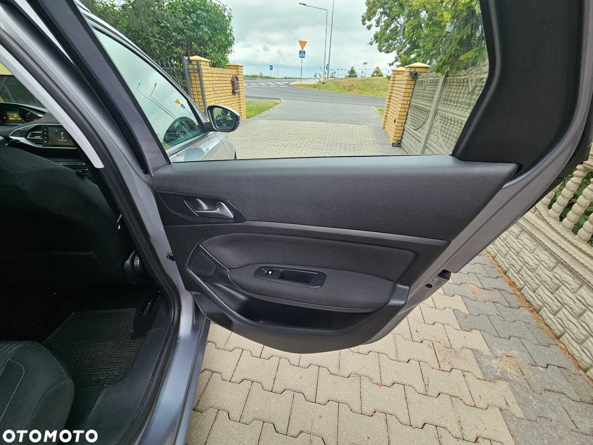 Peugeot 308 BlueHDi FAP 120 Stop & Start Allure - 10