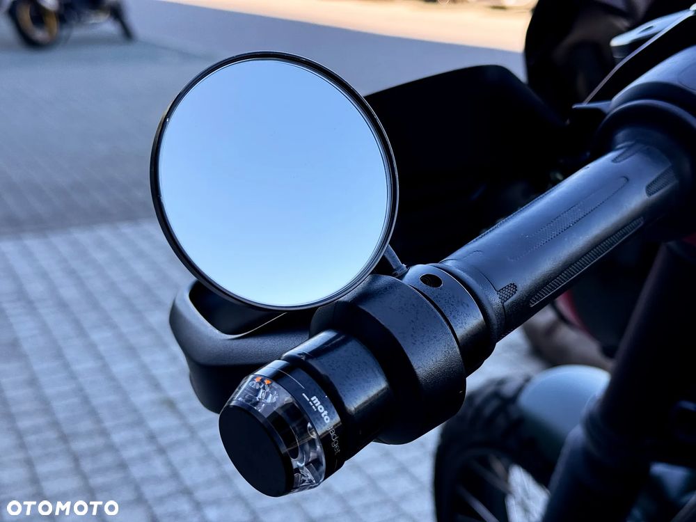 BMW R - 12