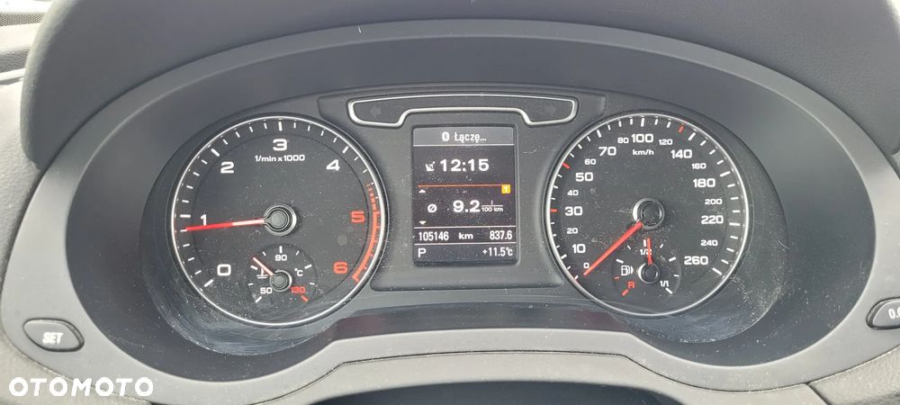 Audi Q3 2012 photo 2
