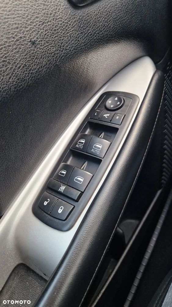 Fiat Freemont 2.0 Multijet 16V DPF Urban - 19