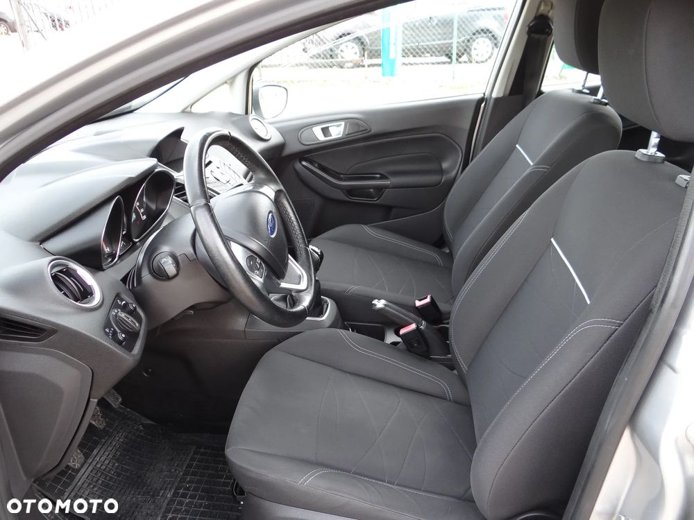 Ford Fiesta - 6