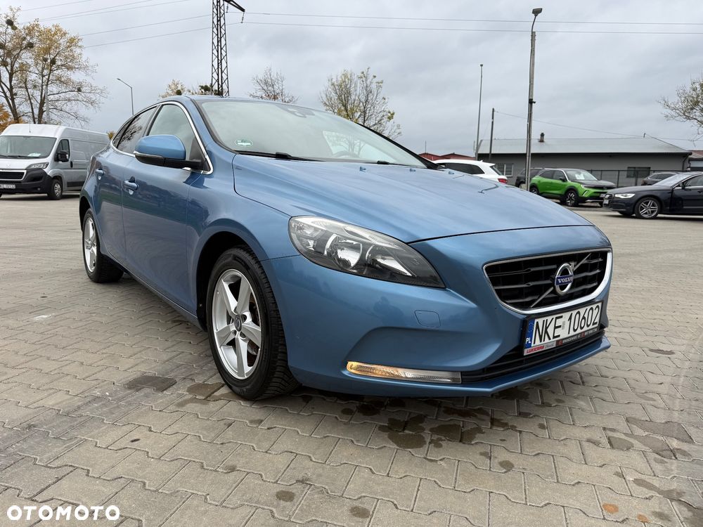 Volvo V40 D2 Momentum - 14