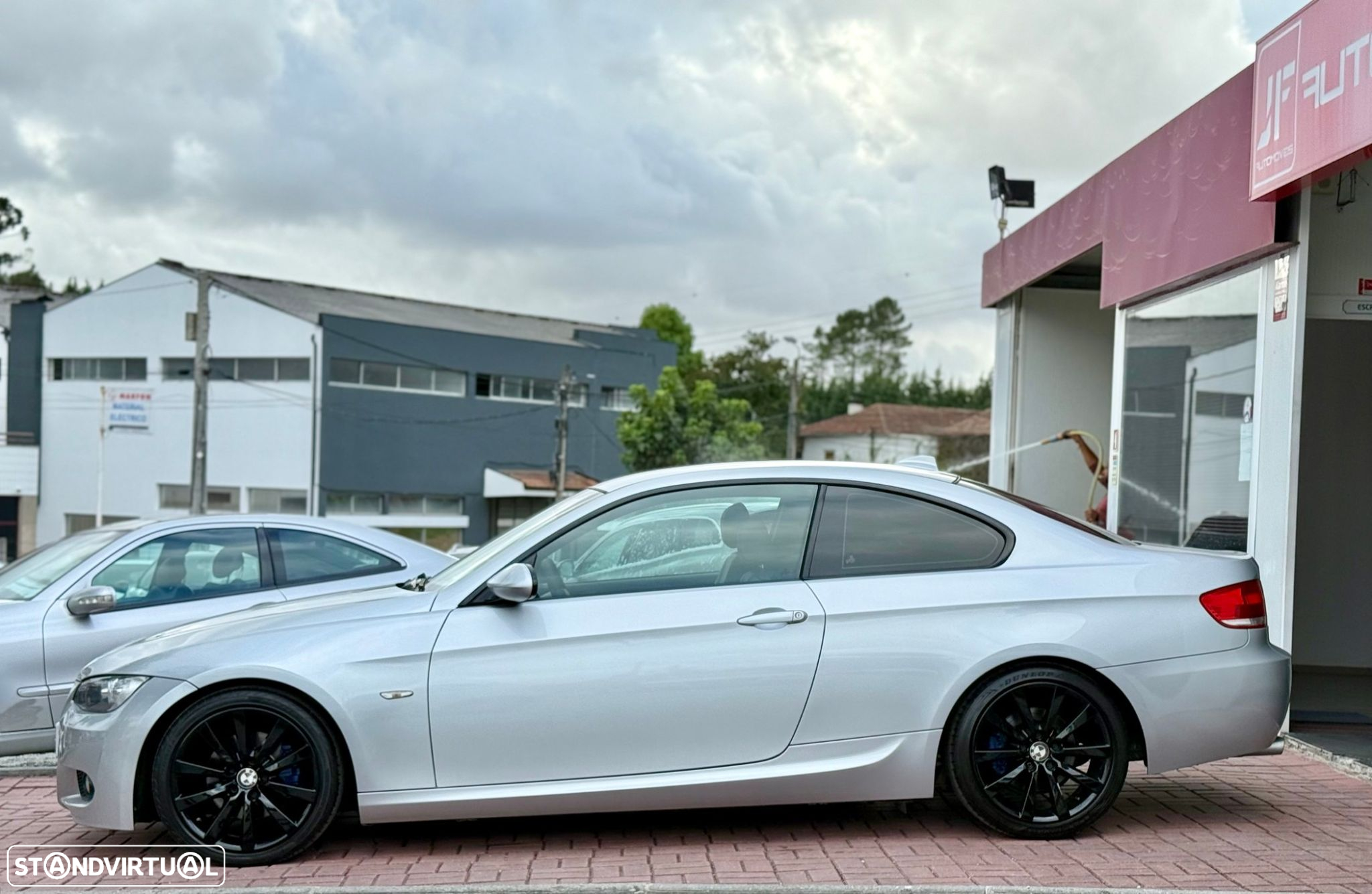 BMW 320 d Coupe - 12