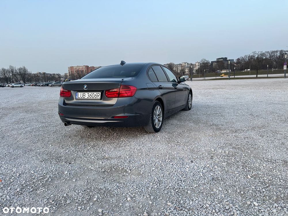 BMW Seria 3 316d - 7