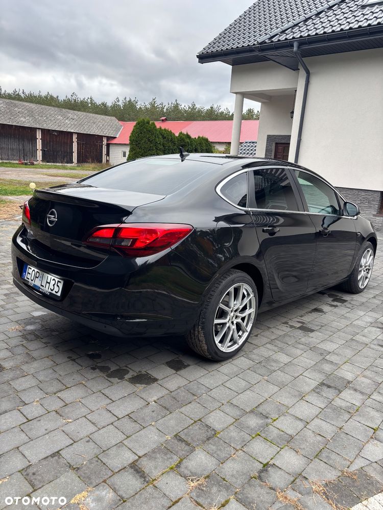 Opel Astra 2017 photo 3
