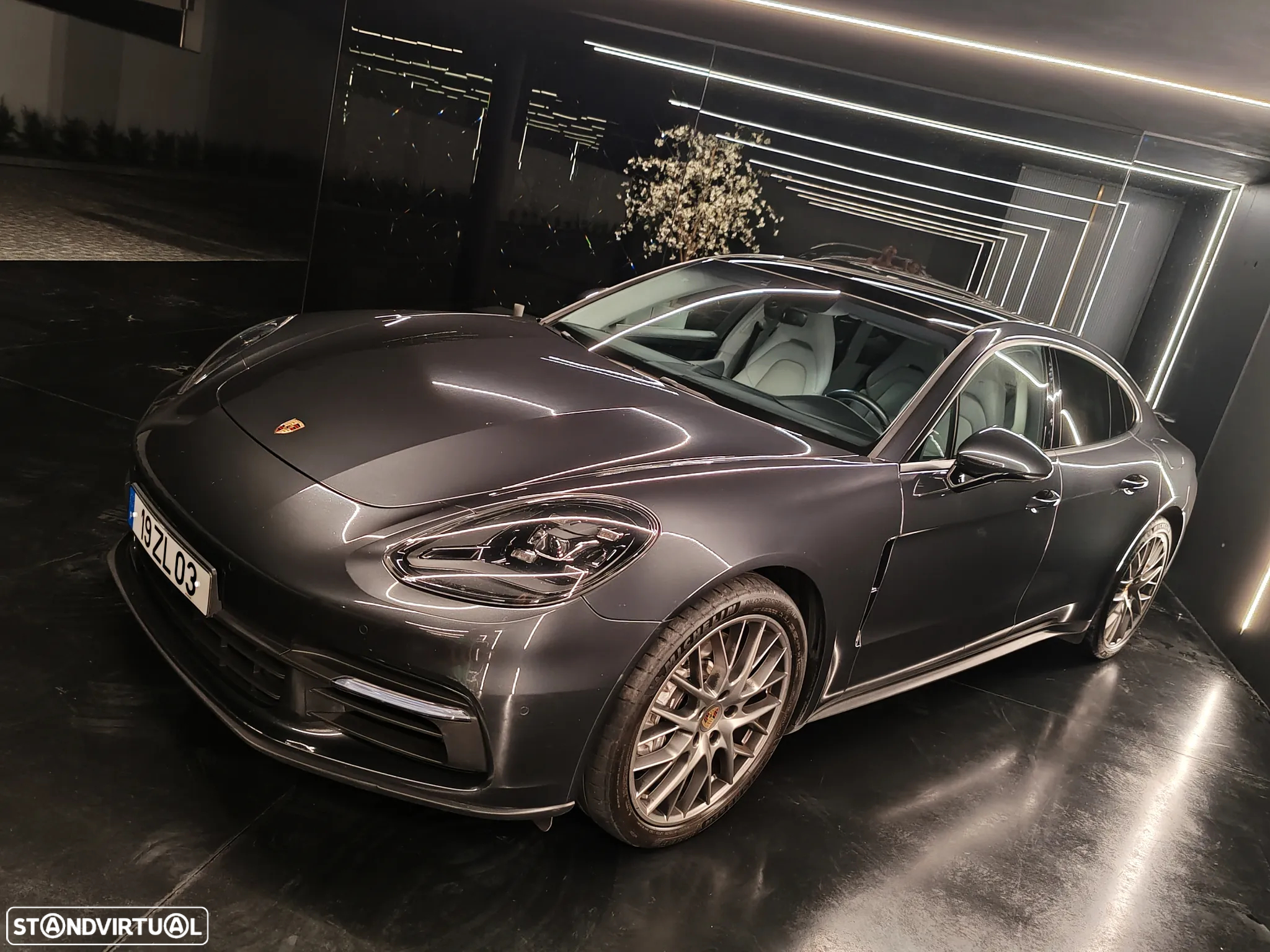 Porsche Panamera 4 E-Hybrid - 9