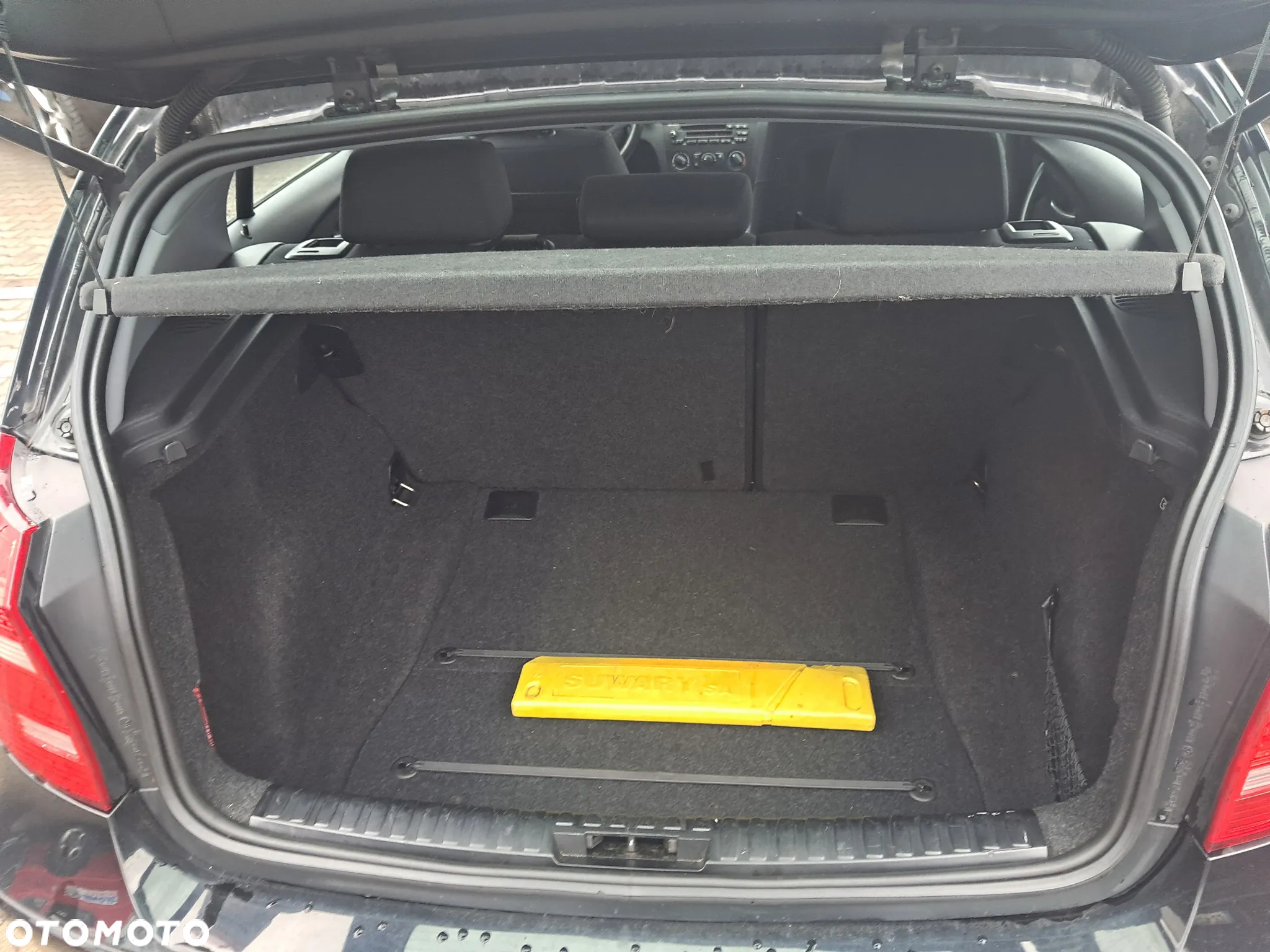 BMW Seria 1 116i - 16
