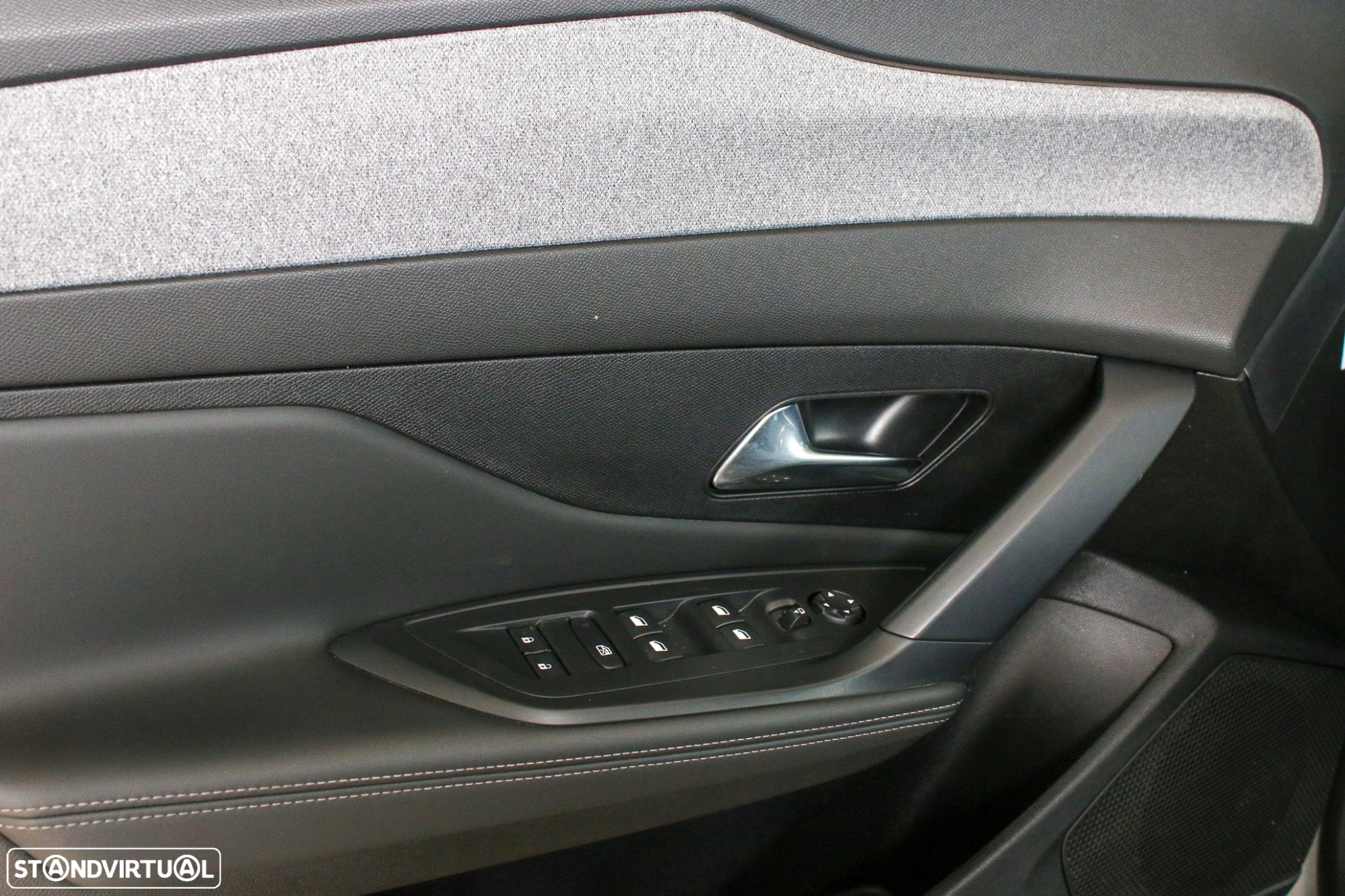 Peugeot 308 1.2 PureTech Allure - 34