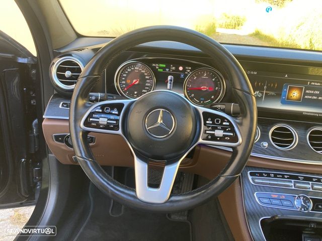 Mercedes-Benz E 300 de 9G-TRONIC AMG Line - 17