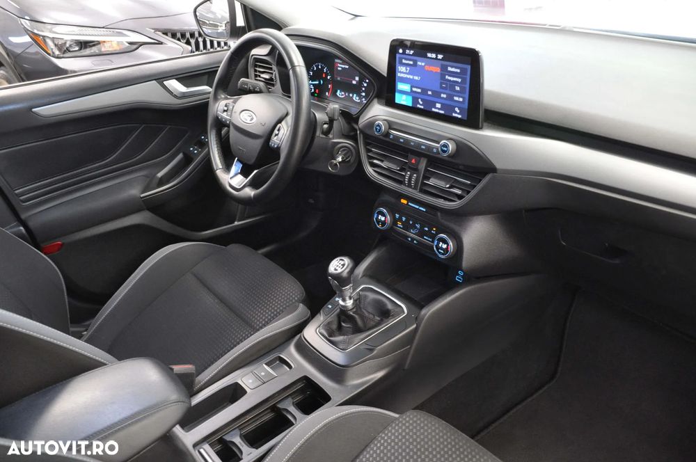 Ford Focus 1.0 EcoBoost Trend Edition - 13