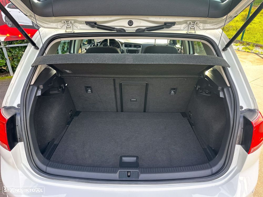 VW Golf 1.6 TDi BlueMotion Confortline - 11