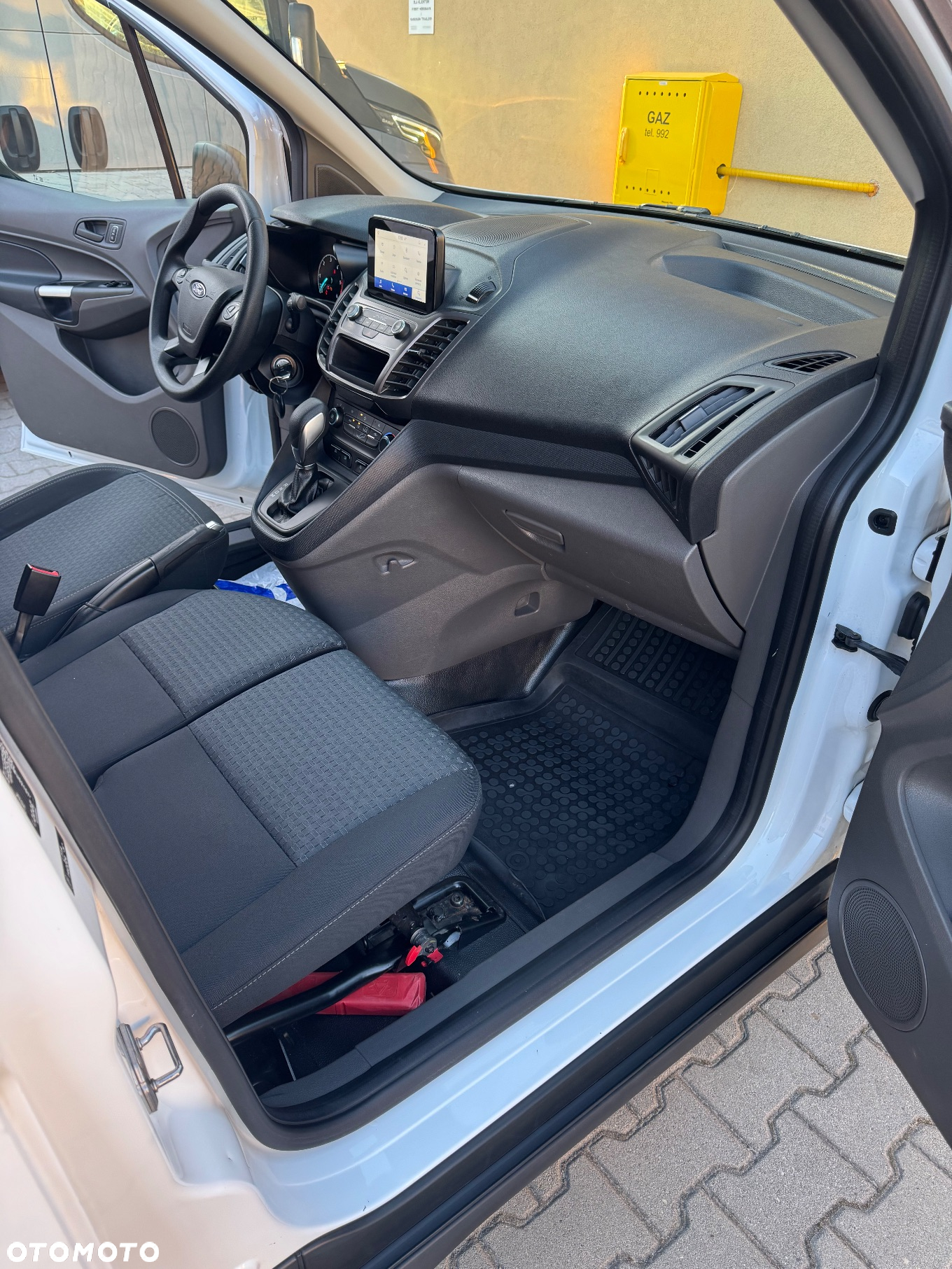Ford Transit Connect - 4