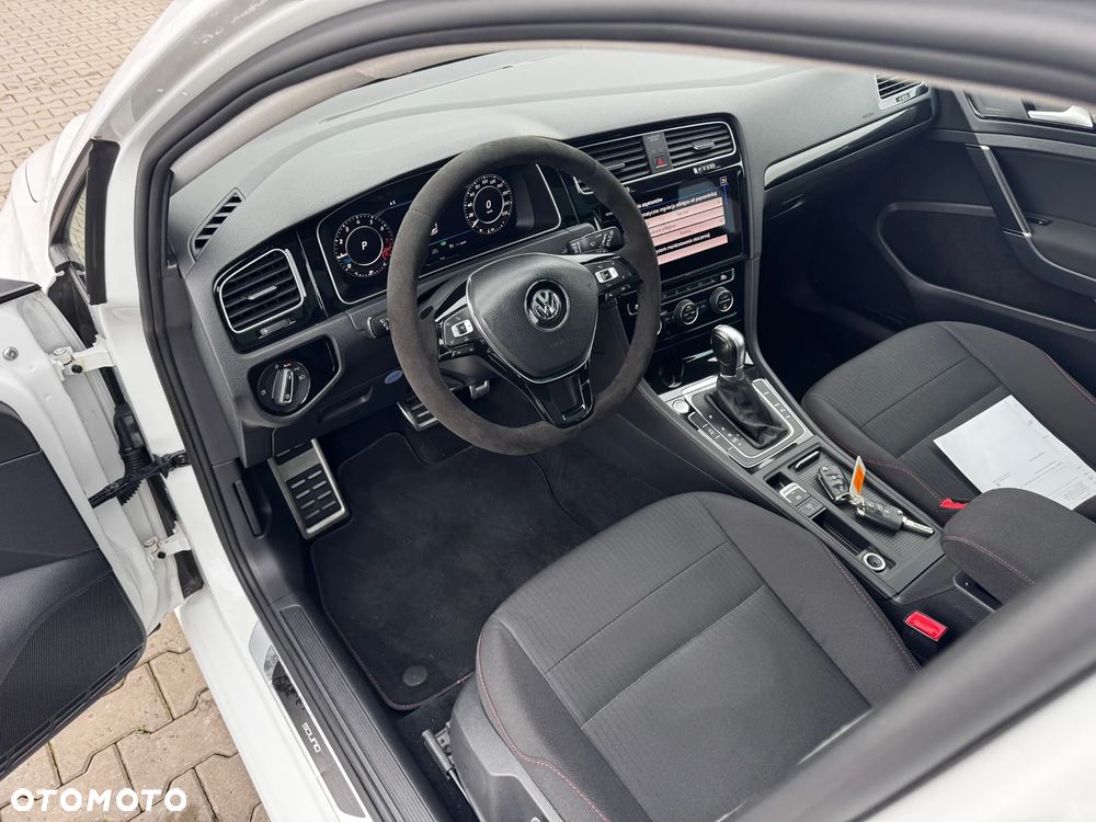 Volkswagen Golf 1.5 TSI ACT DSG Sound - 28