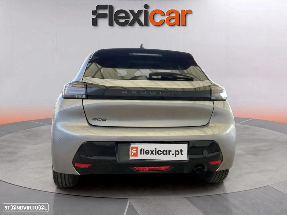 Peugeot 208 - 5