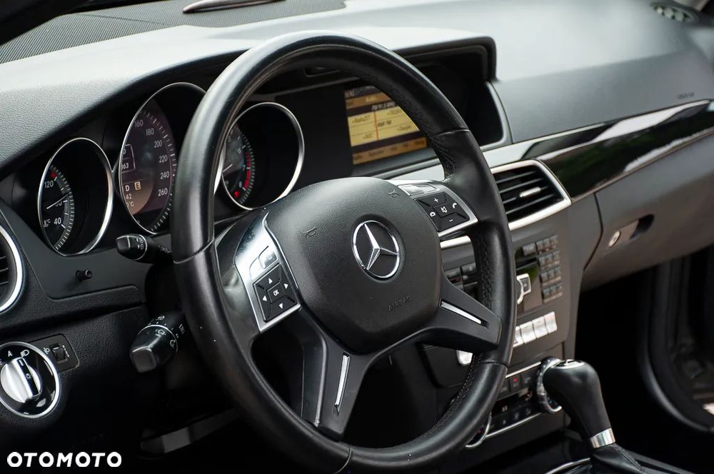 Mercedes-Benz Klasa C 180 Kompressor Automatik Avantgarde - 31