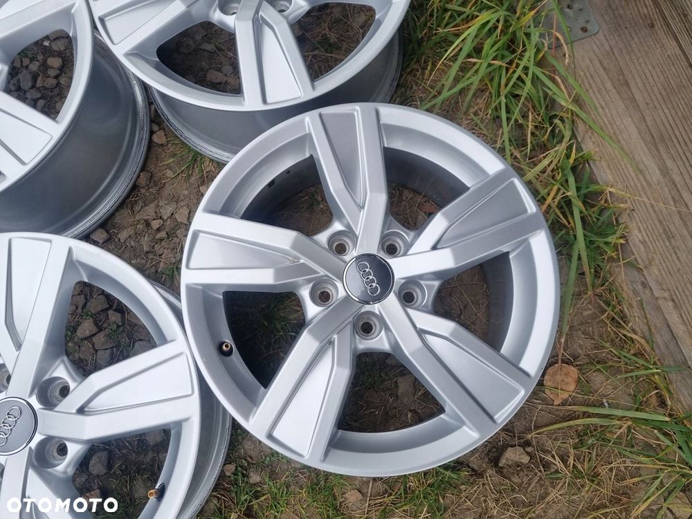 AUDI A4 B8,B9,8W0601025A alufelgi 7X16 ET35 5X112 4szt,super stan - 3