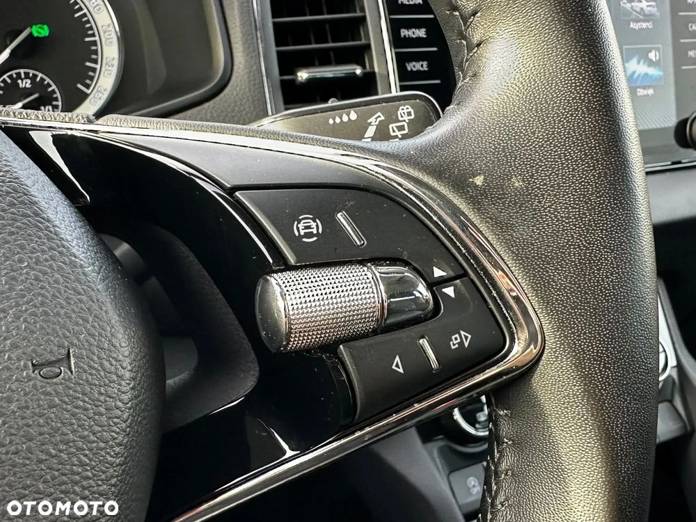 Skoda Karoq 2.0 TDI SCR 4x2 Ambition DSG - 15