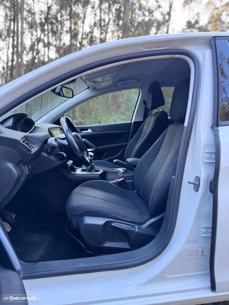 Peugeot 308 SW 1.5 BlueHDi Business Line - 17