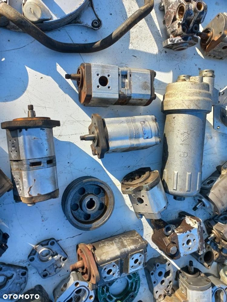 Pompy hydrauliczne,rozdzielacze,wymiennik ciepła, chłodniczka oleju,BOSCH,REXROTH,SAUER SUNDSTRAND,MAILLEUX 087501500,5 1518222293,775,620,619,548,221,604 AL175363 - 9