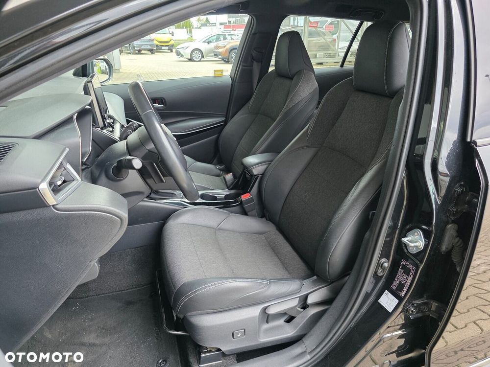 Toyota Corolla 2.0 Hybrid Comfort - 20