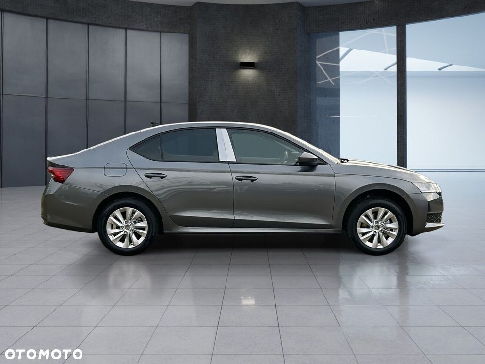 Skoda Octavia 1.5 TSI mHEV Drive Essence DSG - 9