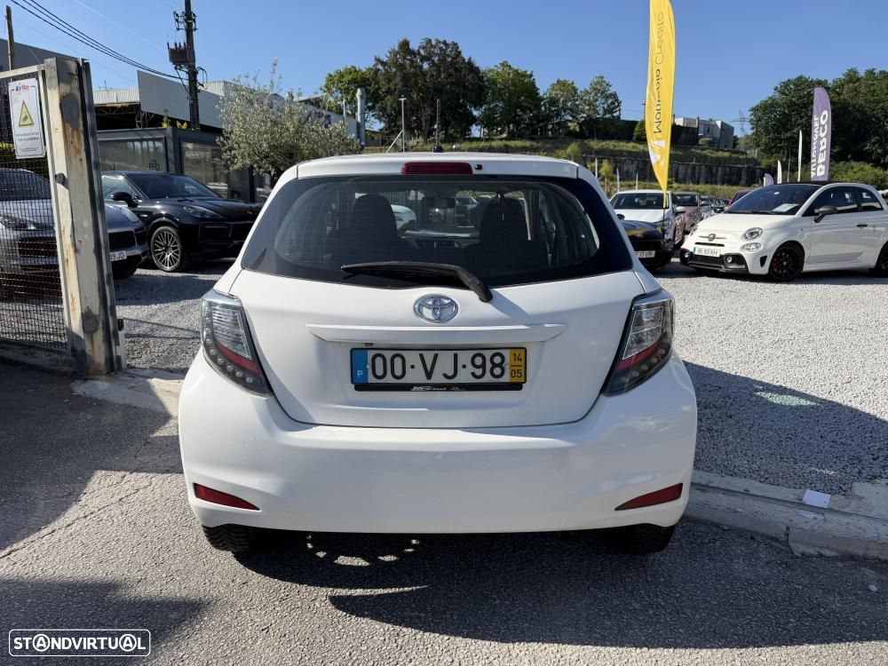 Toyota Yaris 1.4 D-4D Sport +P.Tec. +P.Lu.+TSS - 7