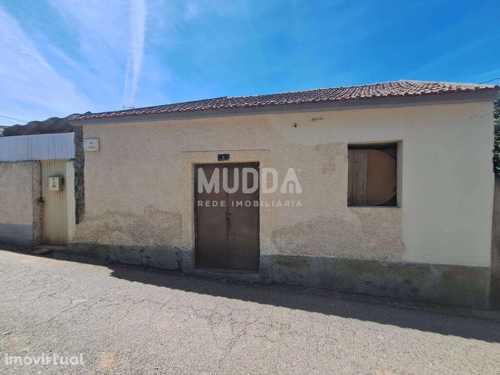 Armazém com enorme potencial para habitação no Peral 300m2 , Cadaval - Grande imagem: 4/5