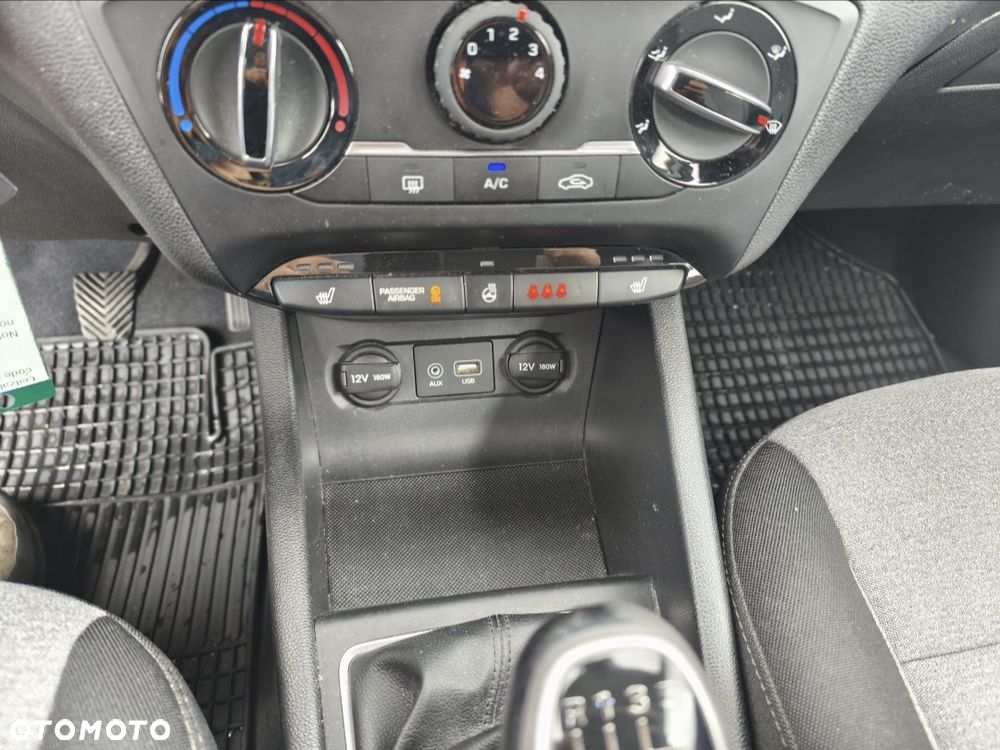 Hyundai i20 1.4 Comfort - 23