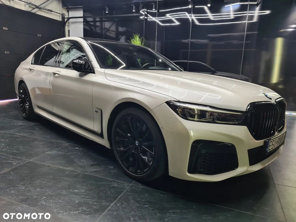 BMW Seria 7 730d xDrive sport - 39