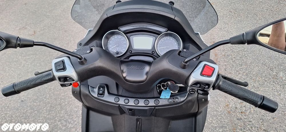 Piaggio MP-3 - 30