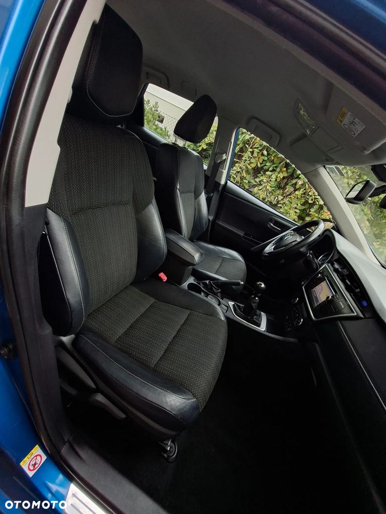 Toyota Auris 1.6 Valvematic Executive - 20