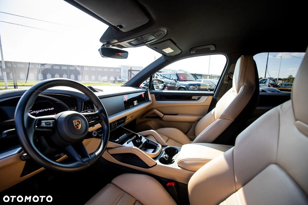 Porsche Cayenne - 17