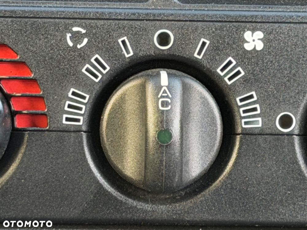 Ford Escort - 22