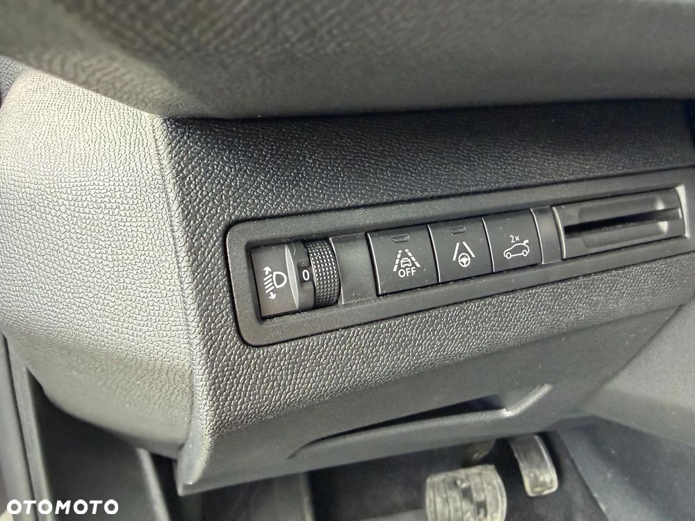 Peugeot 3008 1.5 BlueHDi Allure S&S EAT8 - 10