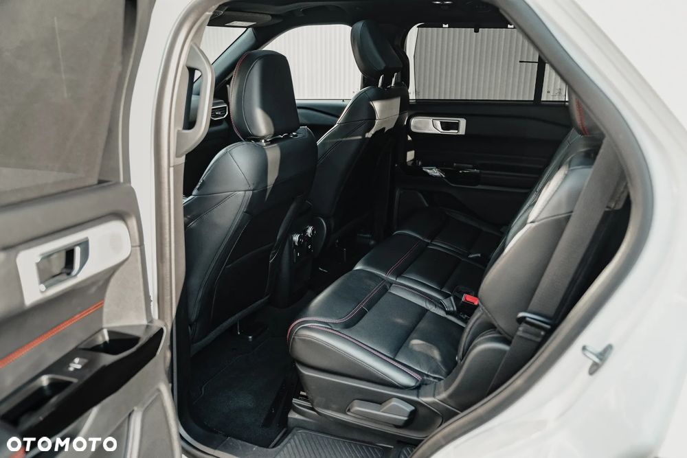 Ford Explorer 3.0 EcoBoost PHEV 4WD ST-Line - 29