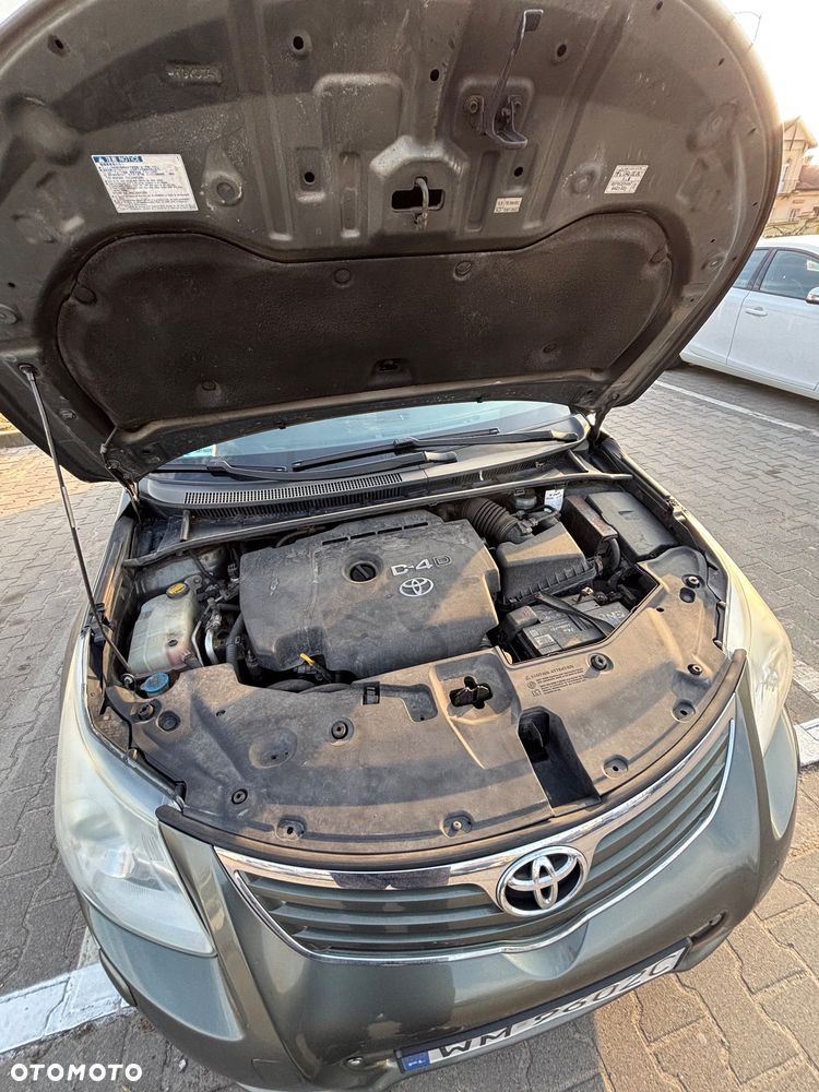 Toyota Avensis - 6
