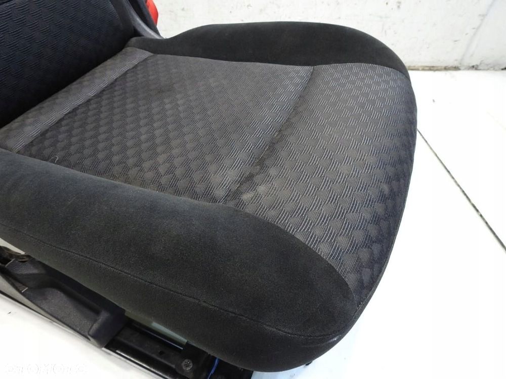FOTEL ŚRODKOWY TYŁ II RZĄD FORD GALAXY MK2 - 7