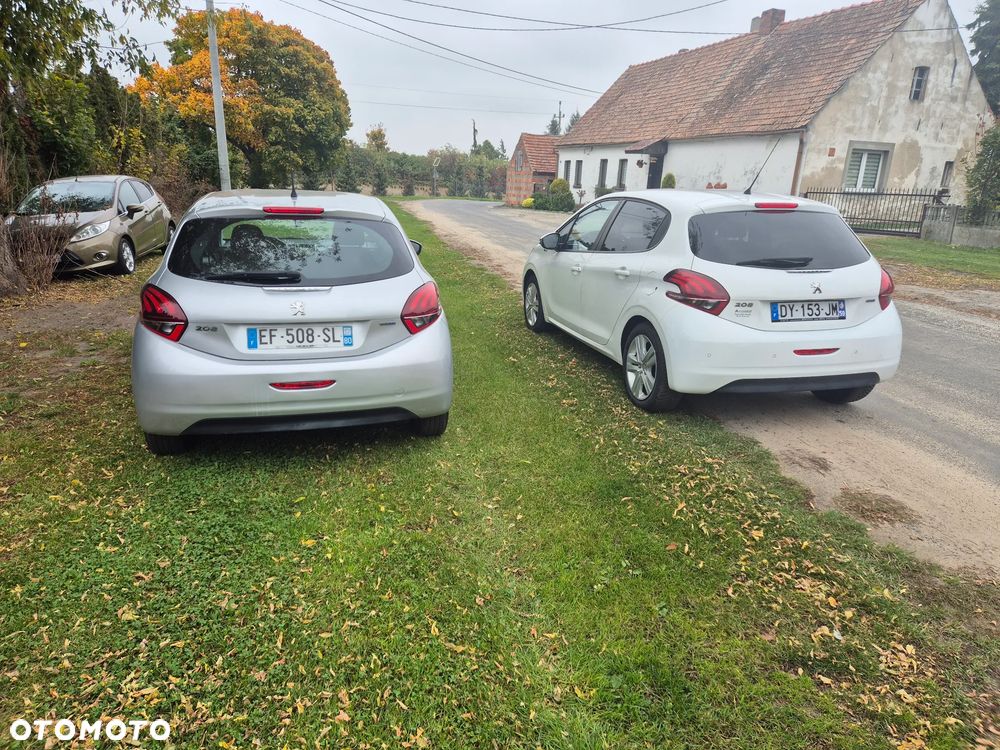 Peugeot 208 2016 photo 4