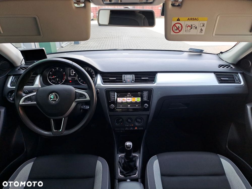 Skoda RAPID 1.2 TSI Ambition - 10
