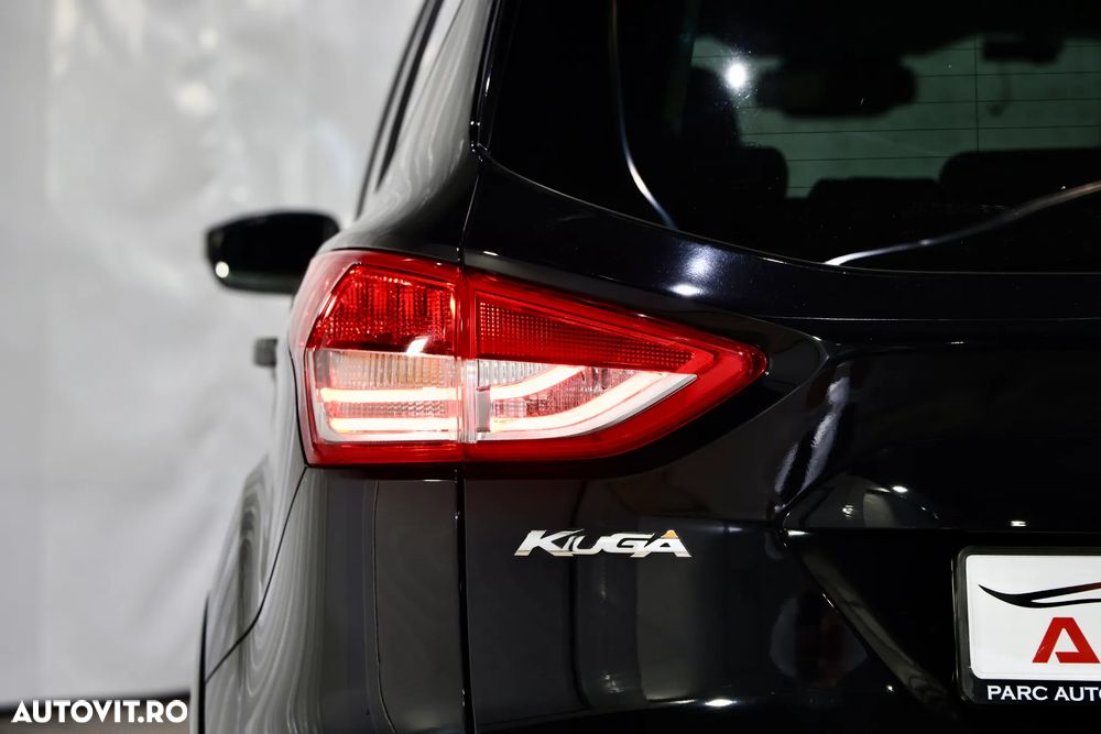 Ford Kuga 2.0 TDCi 4x4 Aut. ST-Line - 37