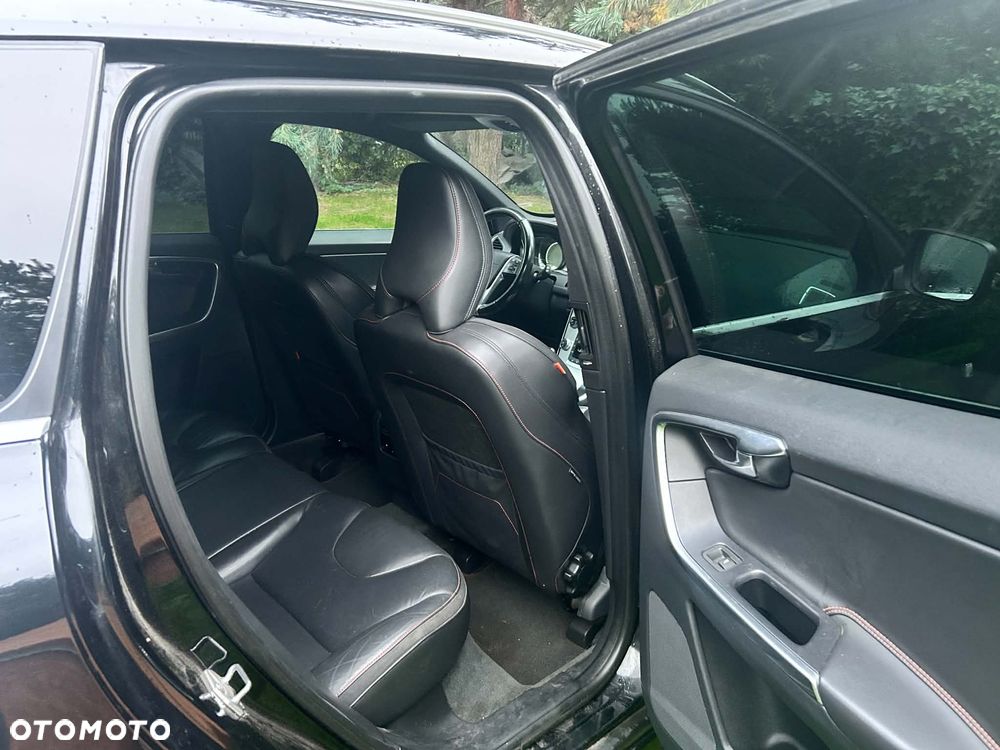 Volvo XC 60 D4 Ocean Race - 11