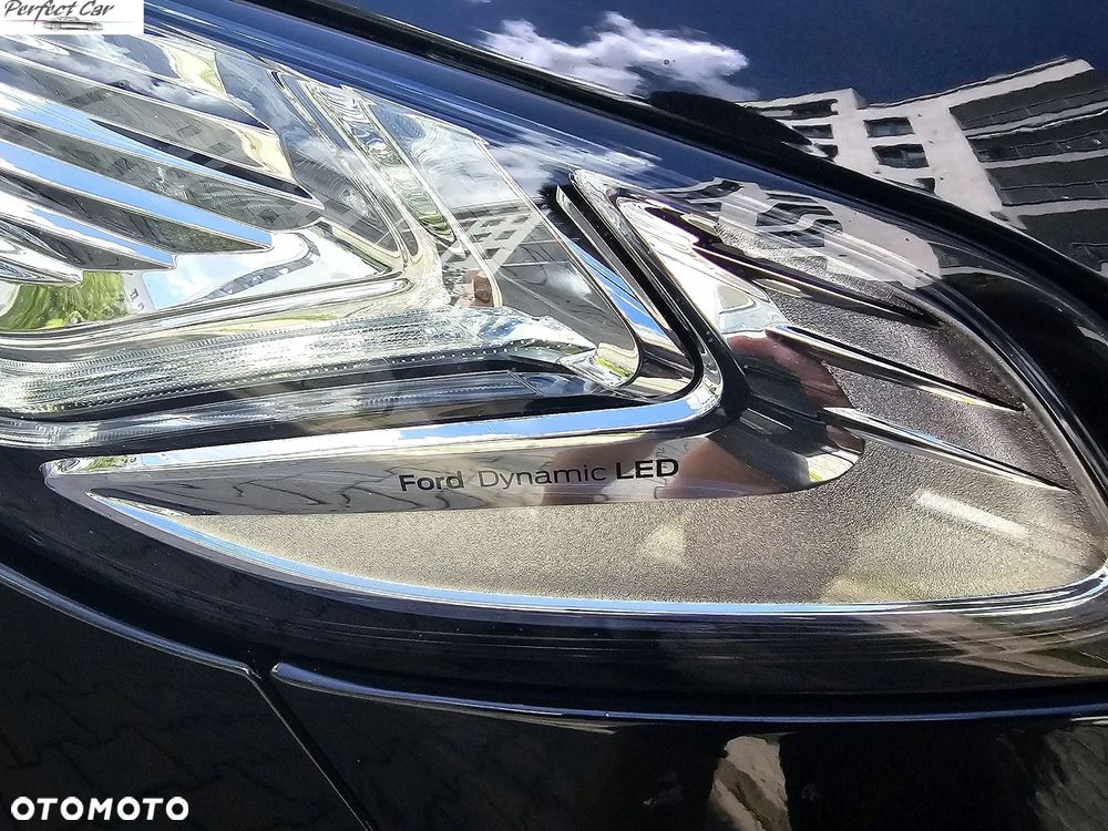 Ford Mondeo 2.0 Hybrid Titanium - 29