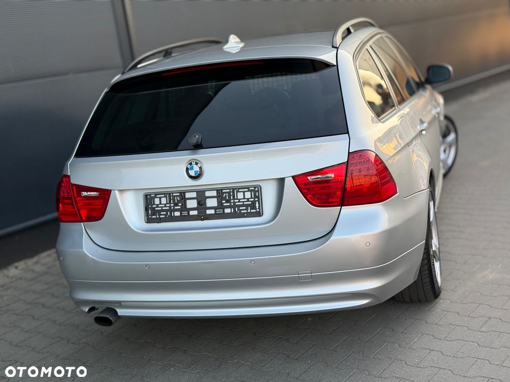 BMW Seria 3 318d DPF - 14