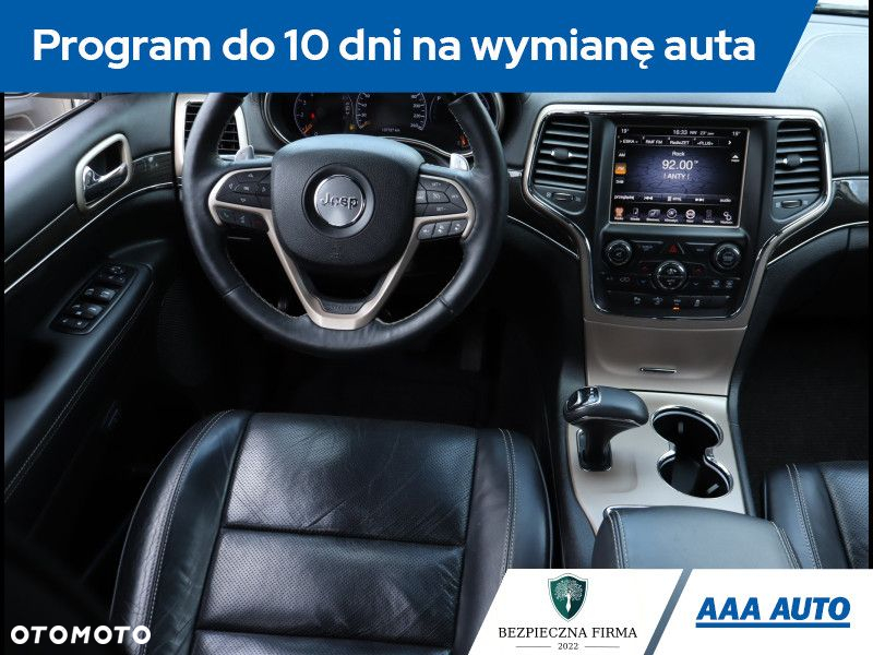 Jeep Grand Cherokee - 8