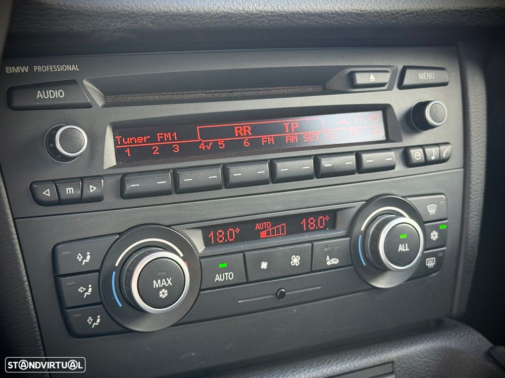 BMW X1 18 d sDrive - 17