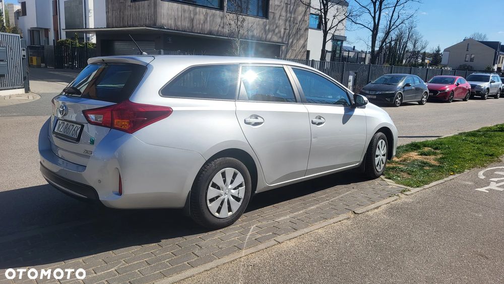 Toyota Auris 1.6 Active - 3